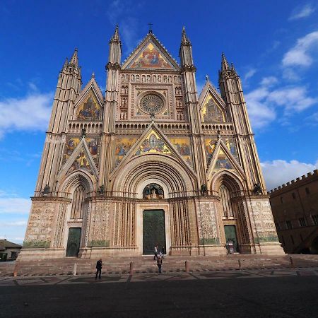 Duomo Budget Daire Orvieto Dış mekan fotoğraf